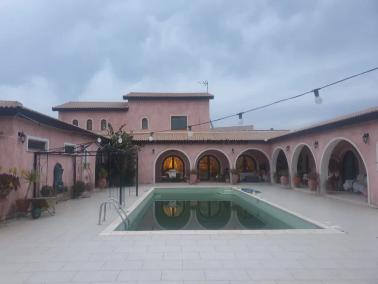 Cheap Houses and Villas for Sale Larnaca up to 900000 euro