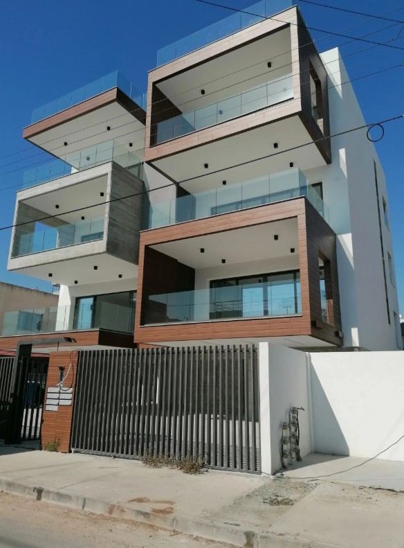 1025m² Building for Sale in Limassol – Zakaki