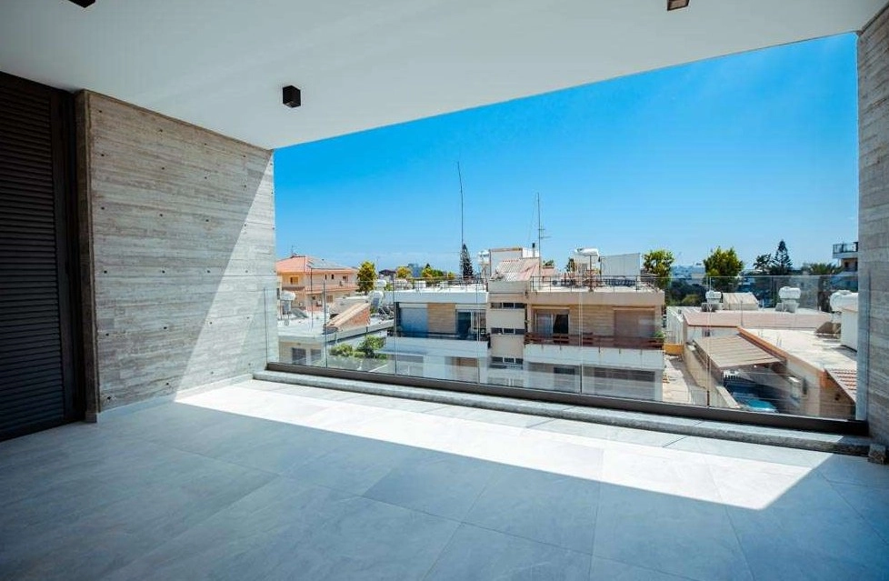 1025m² Building for Sale in Limassol – Zakaki