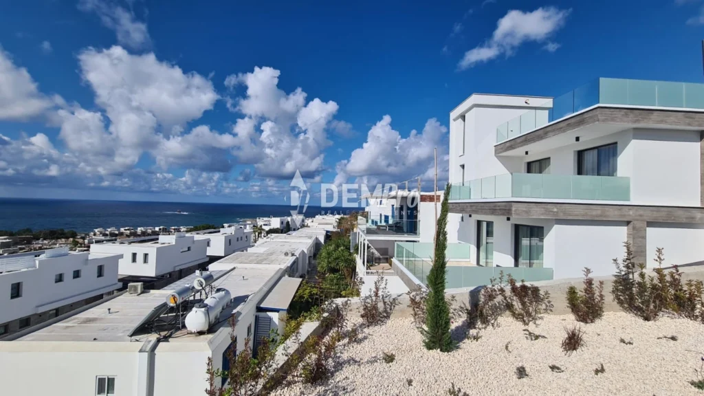 3 Bedroom House for Sale in Chlorakas, Paphos District