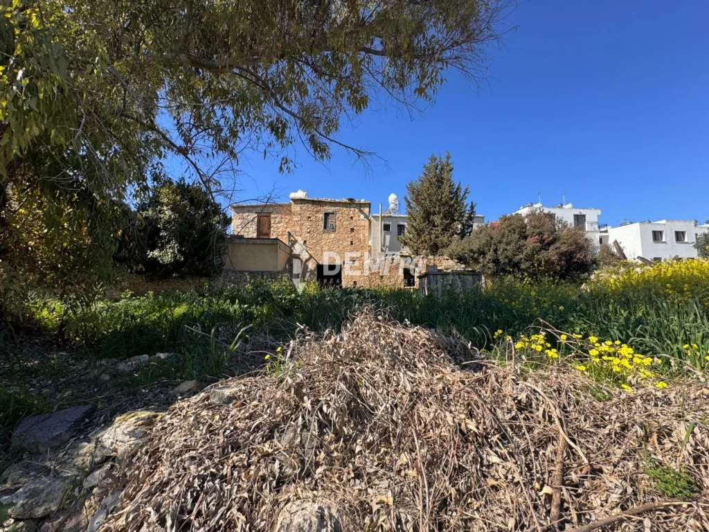 1,450m² Plot for Sale in Neo Chorio Pafou, Paphos District