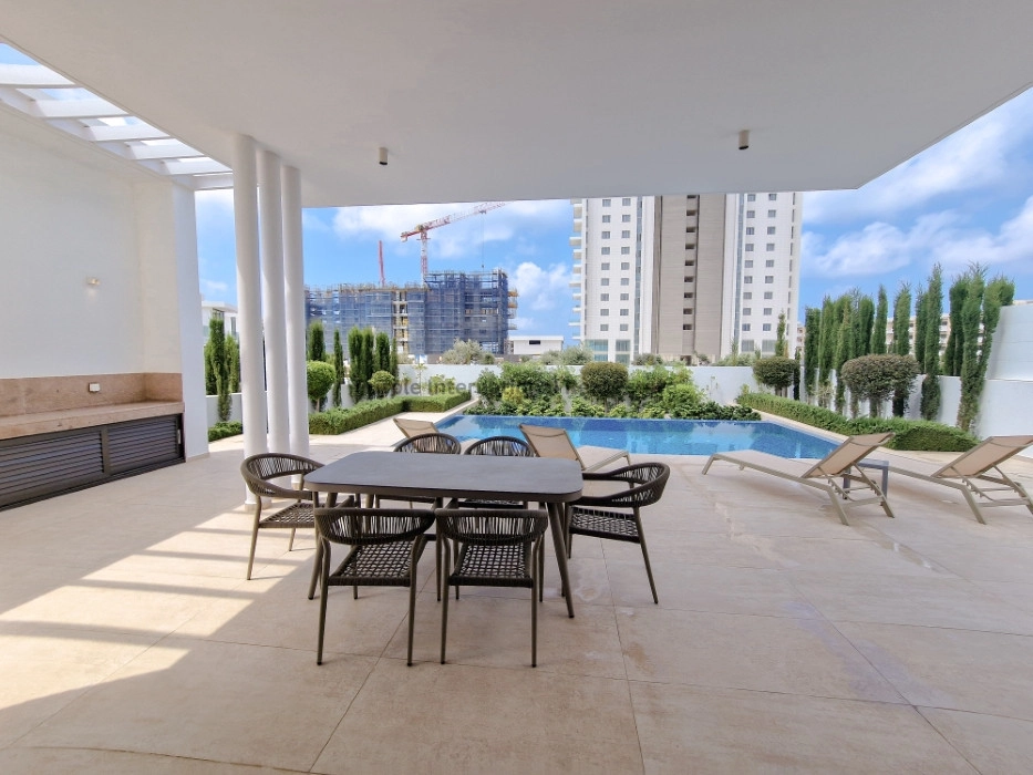 5 Bedroom House for Sale in Kato Paphos