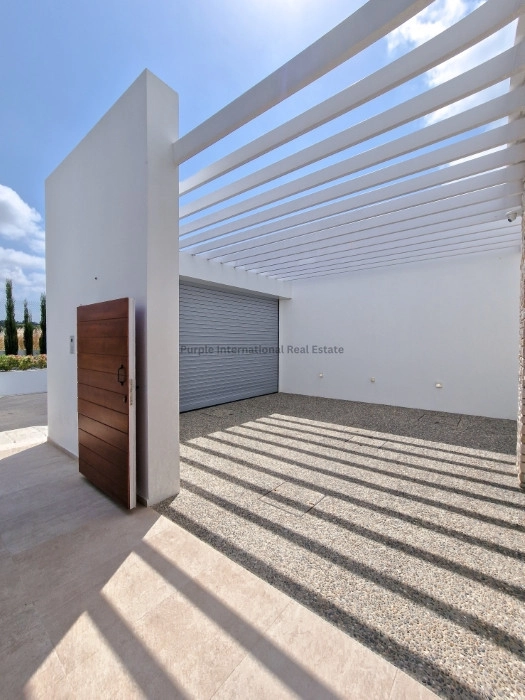5 Bedroom House for Sale in Kato Paphos