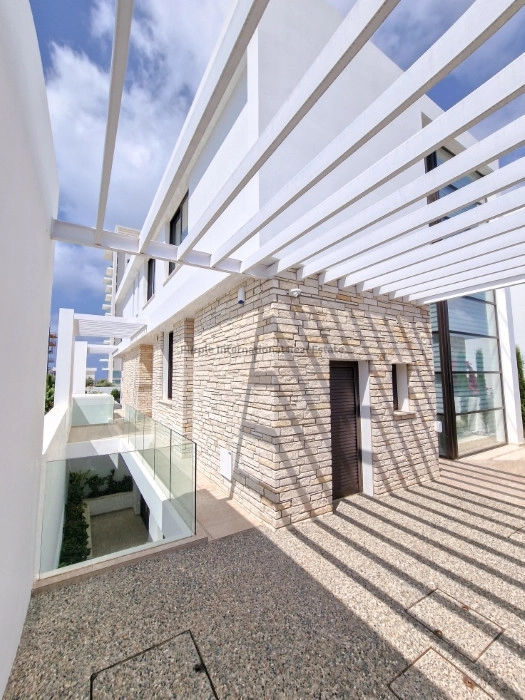 5 Bedroom House for Sale in Kato Paphos