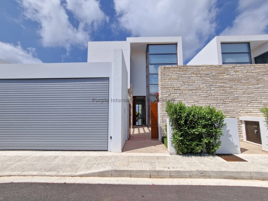 5 Bedroom House for Sale in Kato Paphos