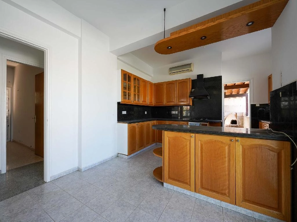 335m² Building for Sale in Geri, Nicosia District
