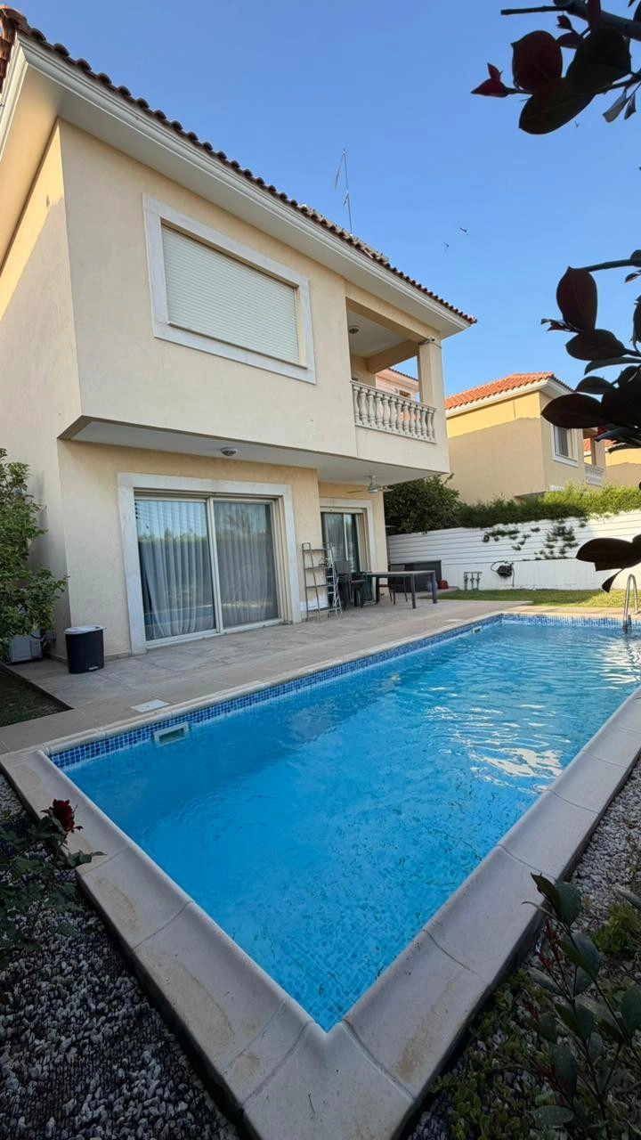Cheap Houses and Villas for Sale Limassol up to 800000 euro