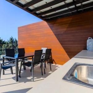 3 Bedroom Apartment for Sale in Paphos – Universal