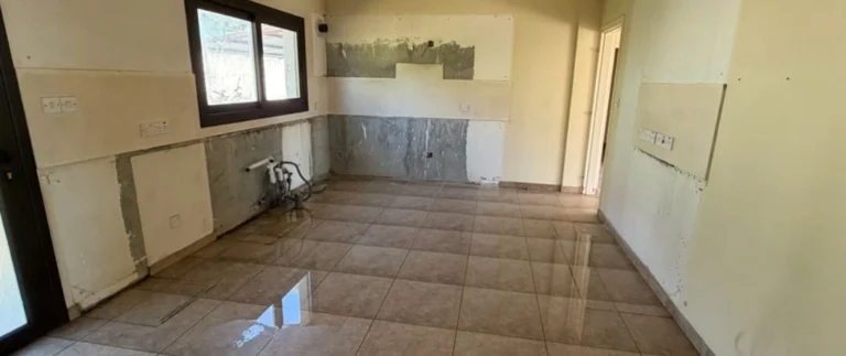 Cheap Houses and Villas for Sale Limassol up to 500000 euro