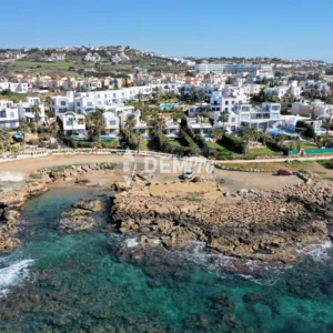4 Bedroom House for Sale in Chlorakas, Paphos District