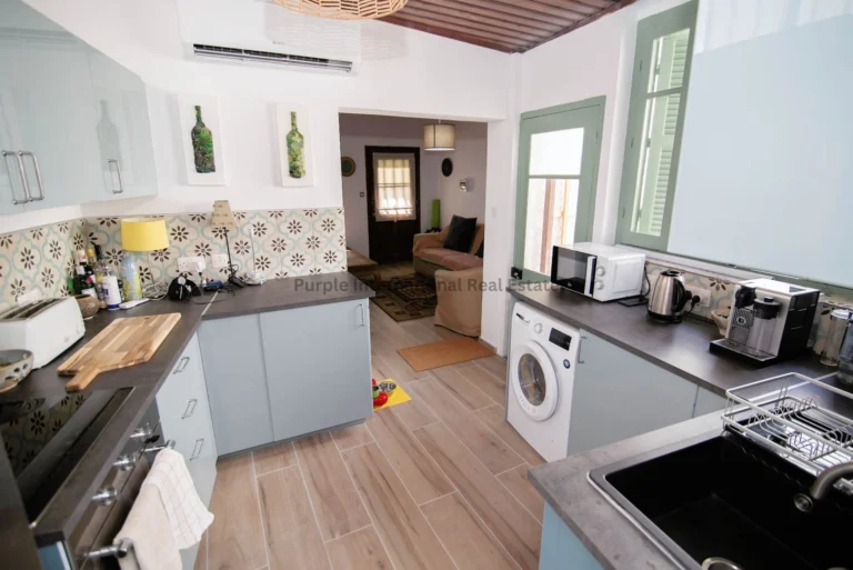 Cheap Houses and Villas for Sale Larnaca up to 300000 euro