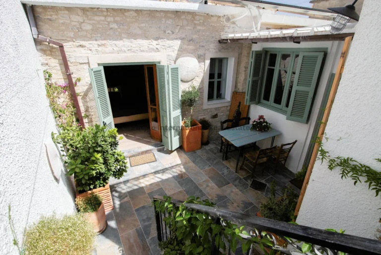 Cheap Houses and Villas for Sale Larnaca up to 300000 euro
