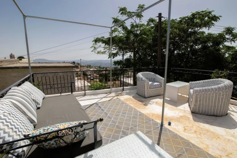 Cheap Houses and Villas for Sale Larnaca up to 300000 euro