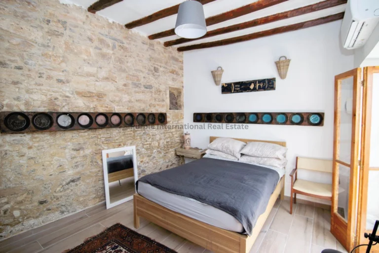 Cheap Houses and Villas for Sale Larnaca up to 300000 euro