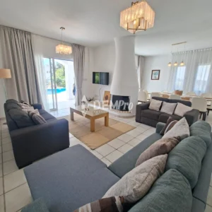 5 Bedroom House for Rent in Chlorakas, Paphos District