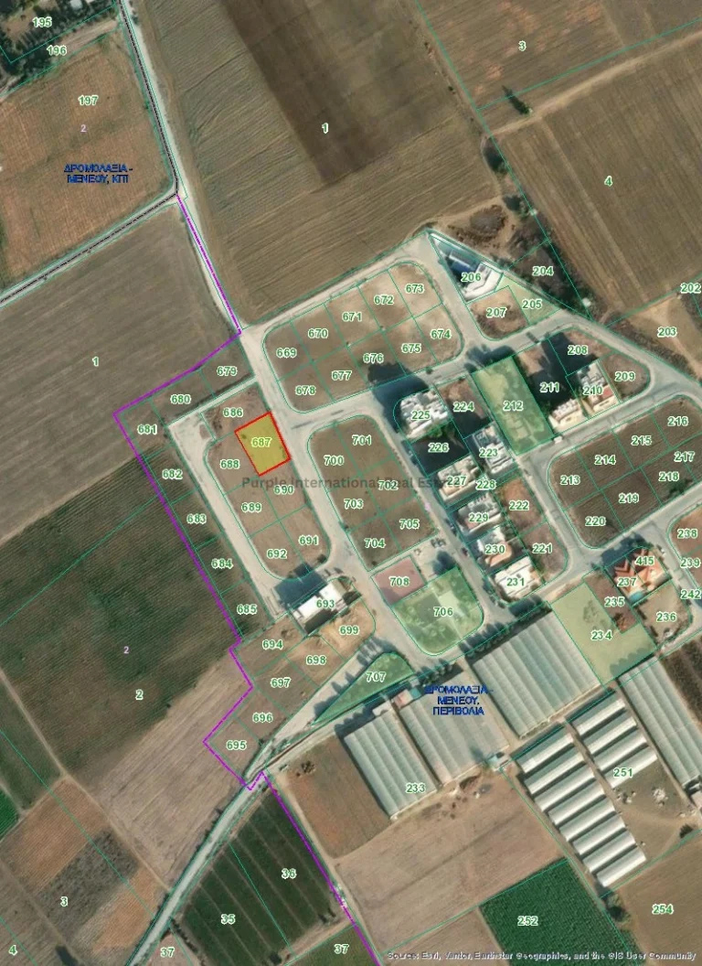 596m² Plot for Sale in Pervolia Larnacas