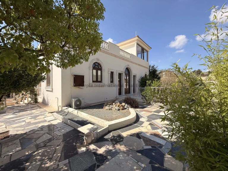 Cheap Houses and Villas for Sale Larnaca up to 600000 euro