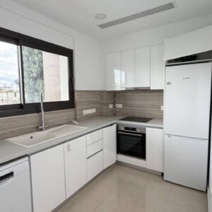 2 Bedroom Apartment for Rent in Limassol – Sea Front, Molos