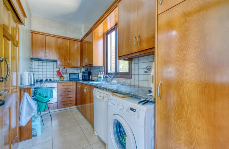 Cheap Houses and Villas for Sale Larnaca up to 1000000 euro