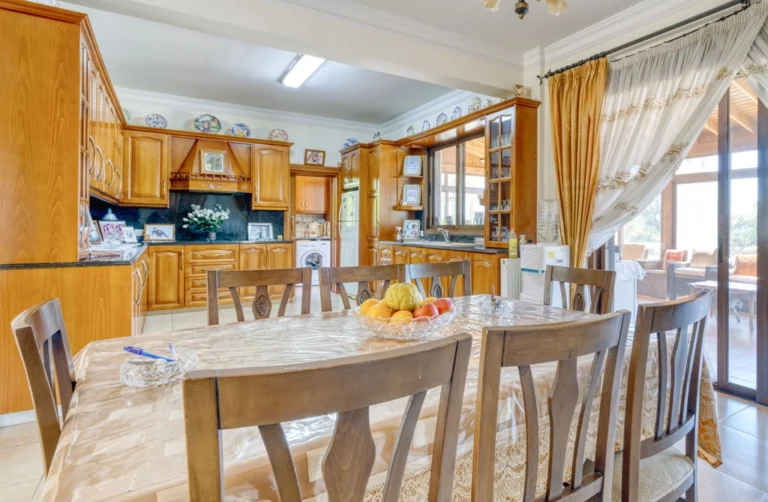 Cheap Houses and Villas for Sale Larnaca up to 1000000 euro