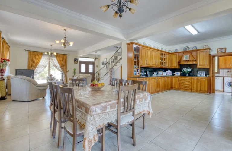 Cheap Houses and Villas for Sale Larnaca up to 1000000 euro