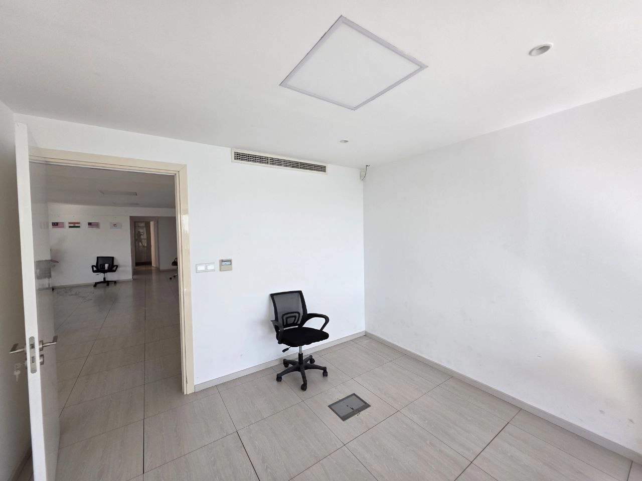 130m² Office for Sale