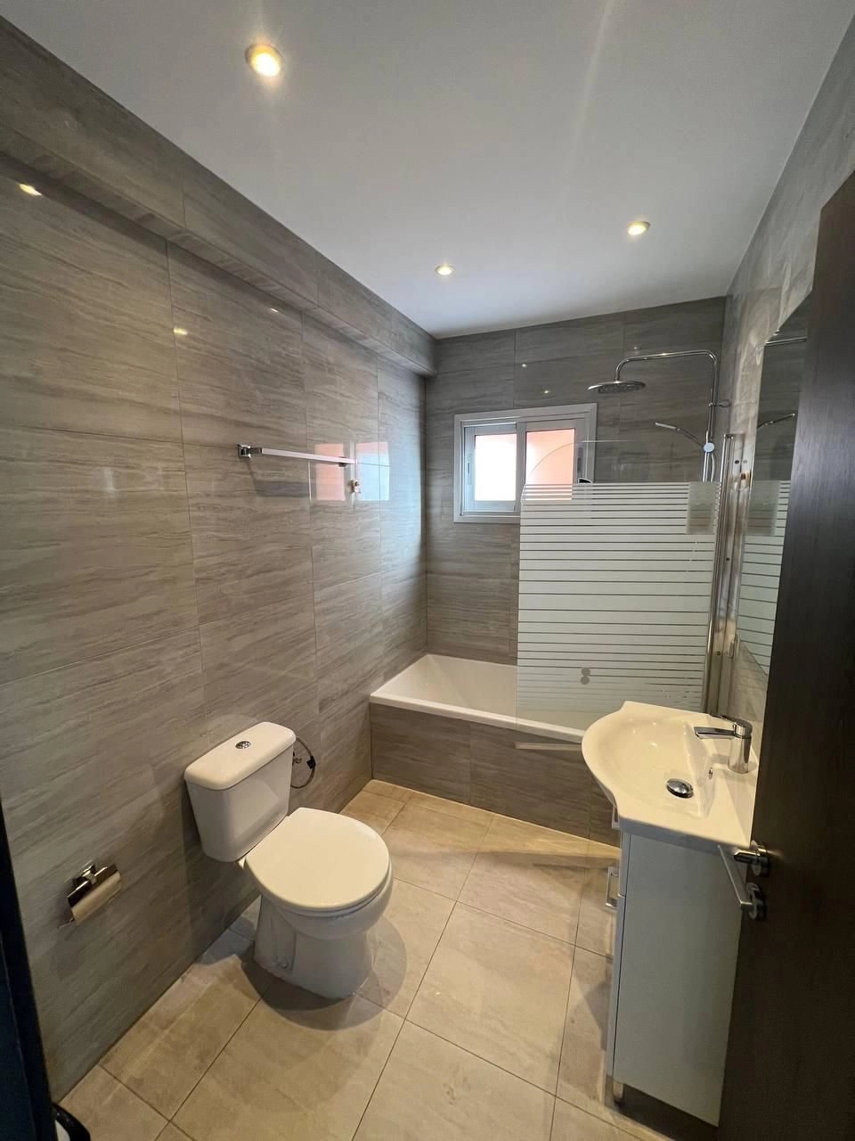 3 Bedroom Apartment for Rent in Limassol – Neapolis