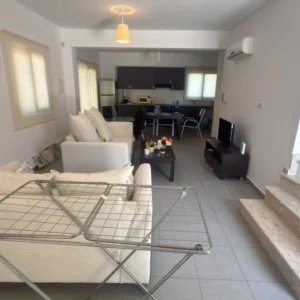 3 Bedroom House for Rent in Pervolia Larnacas