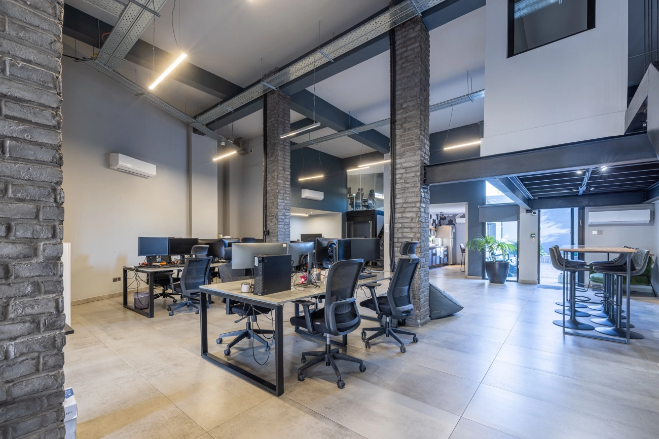 1108m² Building for Rent
