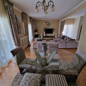 4 Bedroom Apartment for Rent in Germasogeia, Limassol District