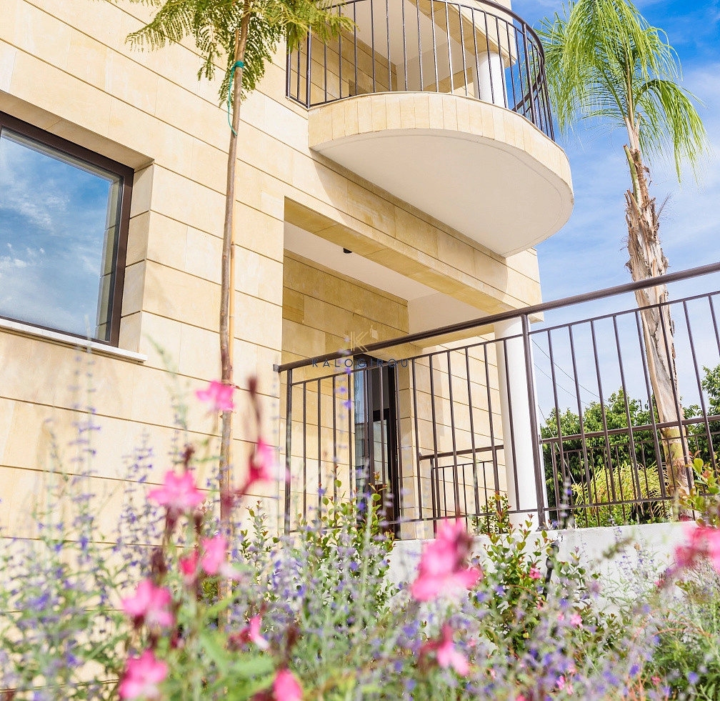 610m² Building for Sale in Aglantzia, Nicosia District
