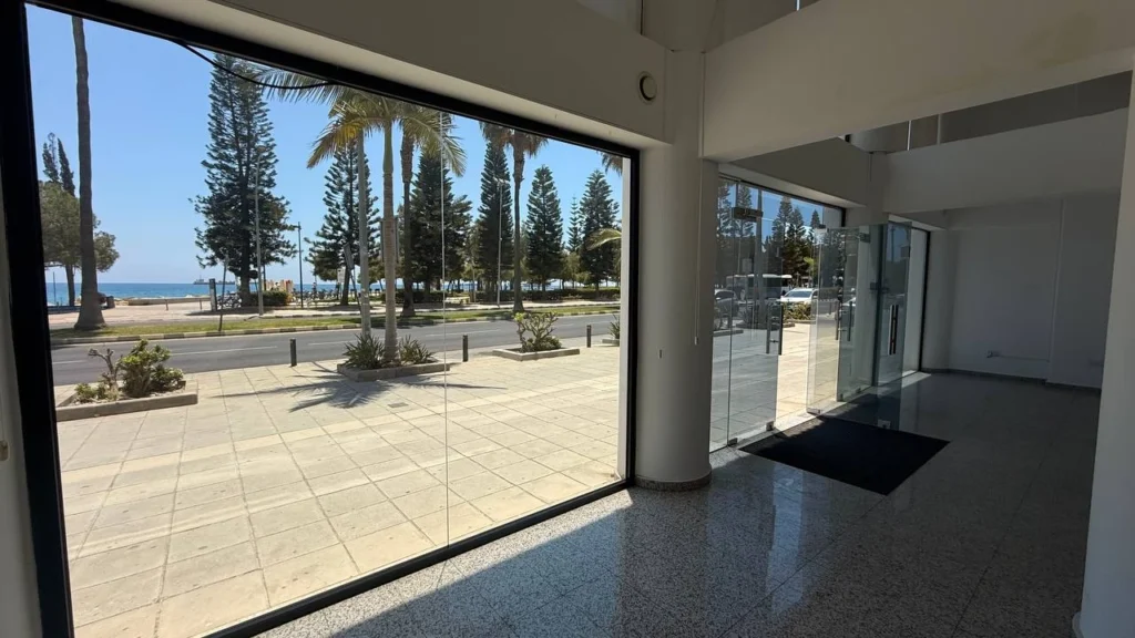246m² Office for Rent