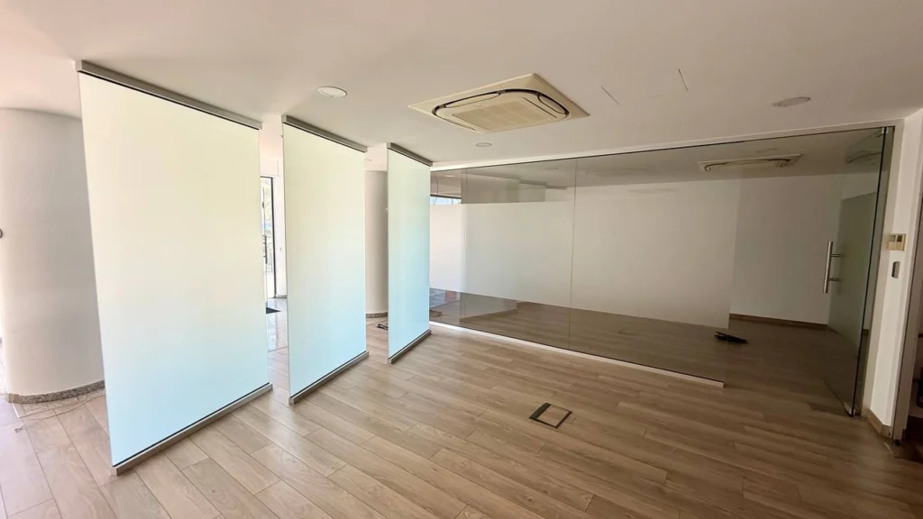 246m² Office for Rent