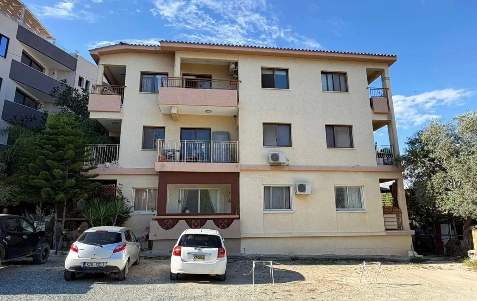 225m² Building for Sale in Germasogeia, Limassol District