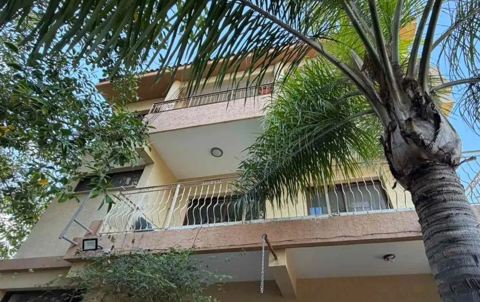 225m² Building for Sale in Germasogeia, Limassol District