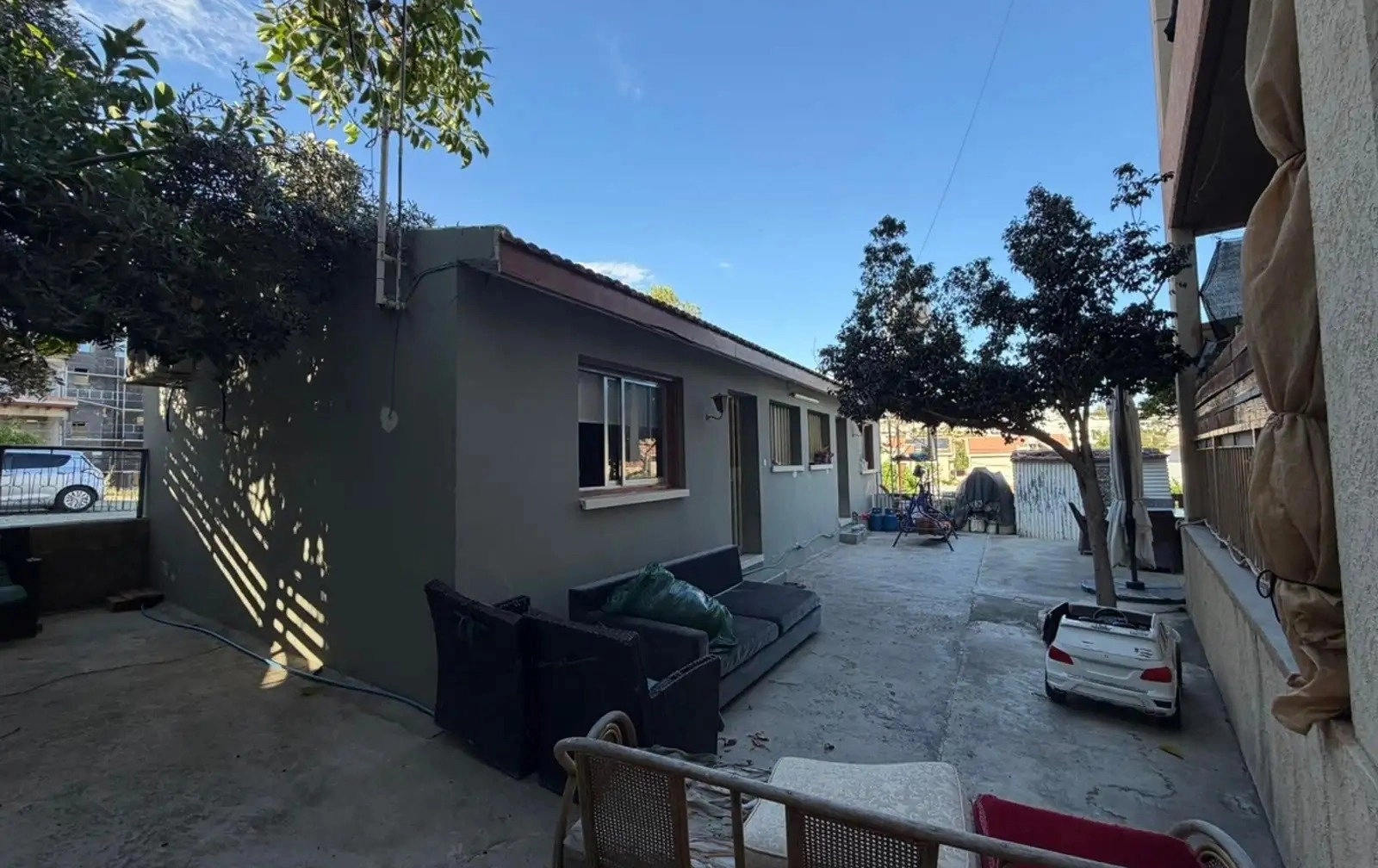 225m² Building for Sale in Germasogeia, Limassol District