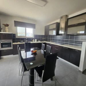 2 Bedroom Apartment for Rent in Limassol – Mesa Geitonia