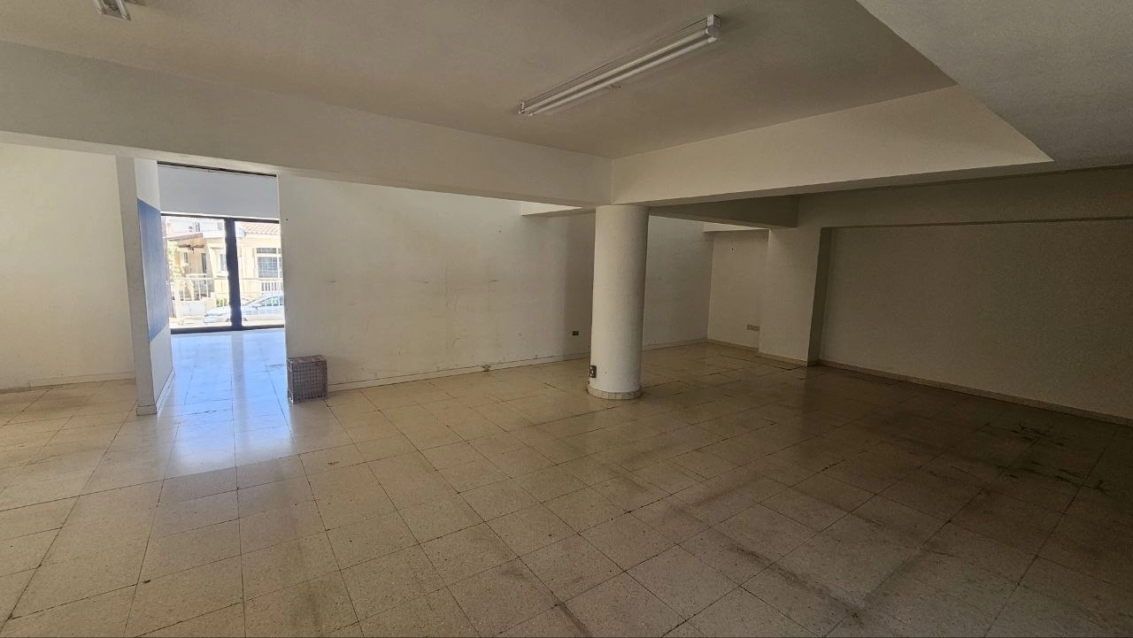 500m² Building for Rent