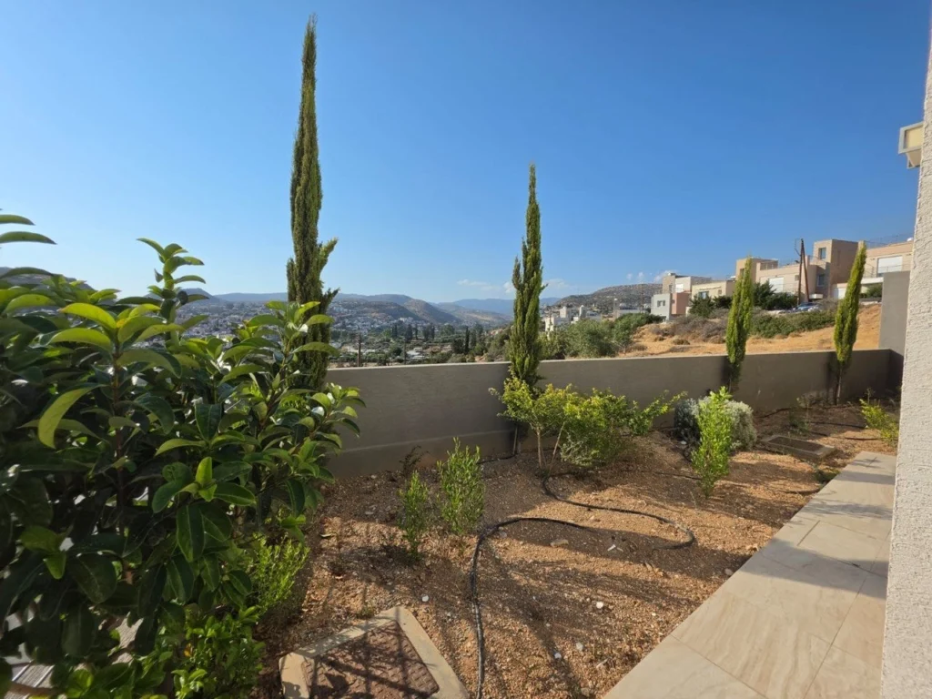 4 Bedroom House for Rent in Potamos Germasogeias, Limassol District