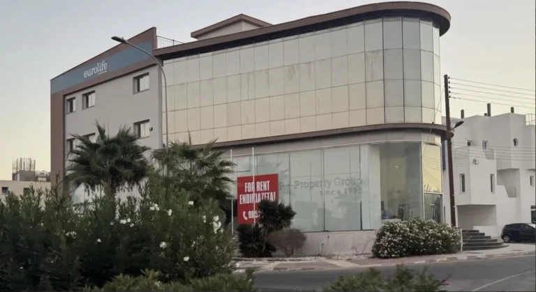 Προς Ενοικίαση