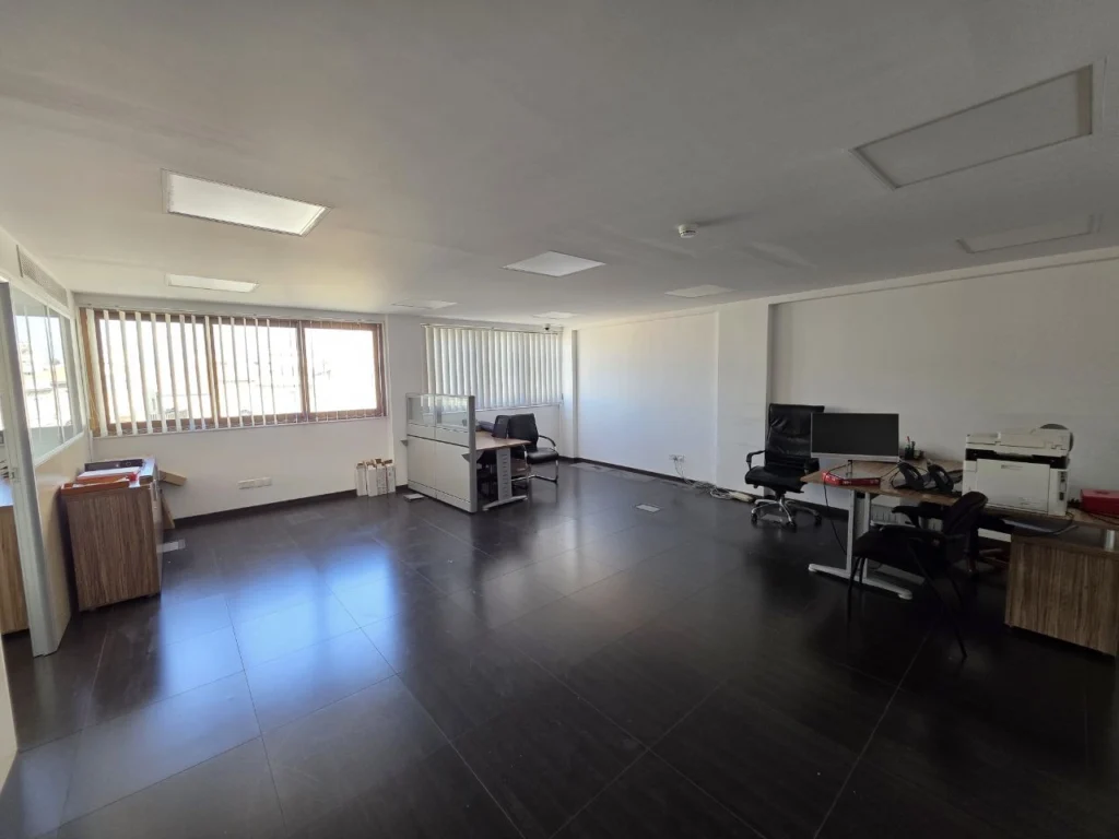 105m² Office for Sale