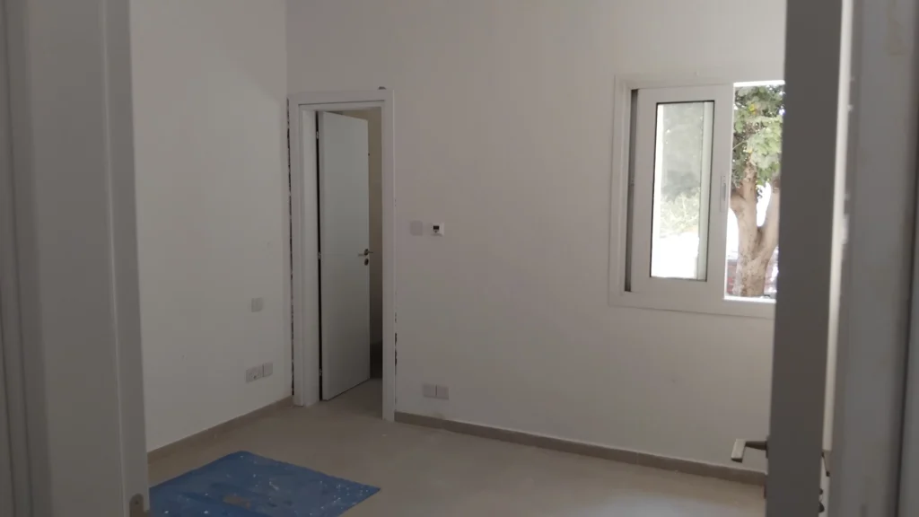 2 Bedroom Apartment for Sale in Tombs Of the Kings, Paphos District
