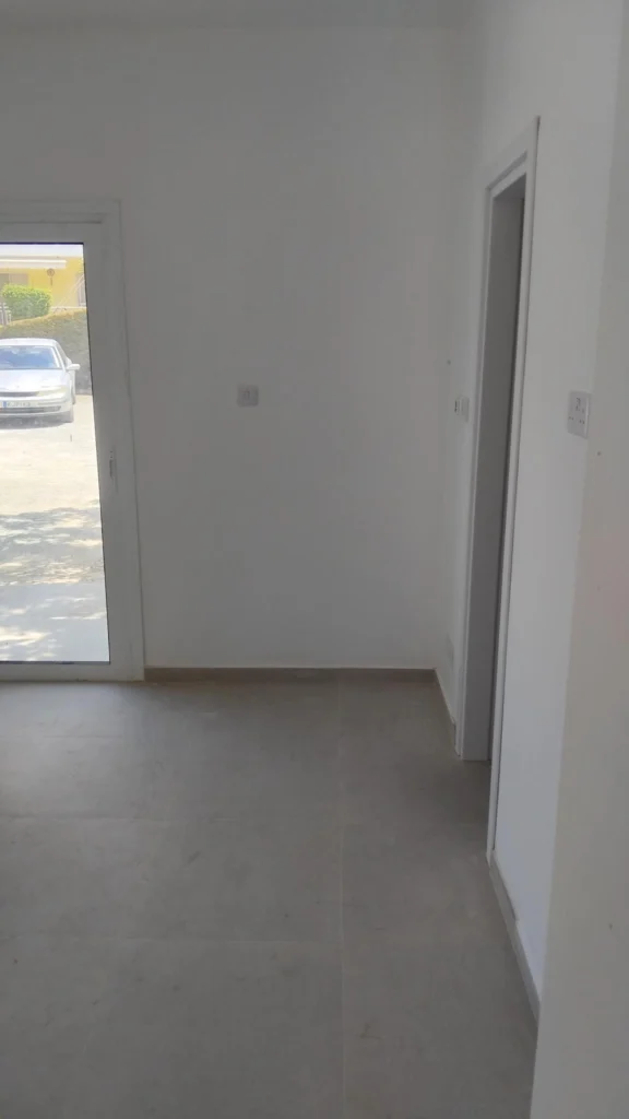 2 Bedroom Apartment for Sale in Tombs Of the Kings, Paphos District