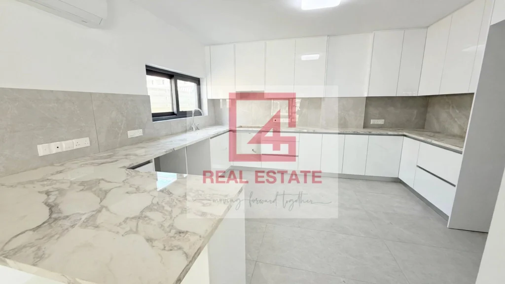 3 Bedroom Apartment for Rent in Germasogeia – Tourist Area, Limassol District