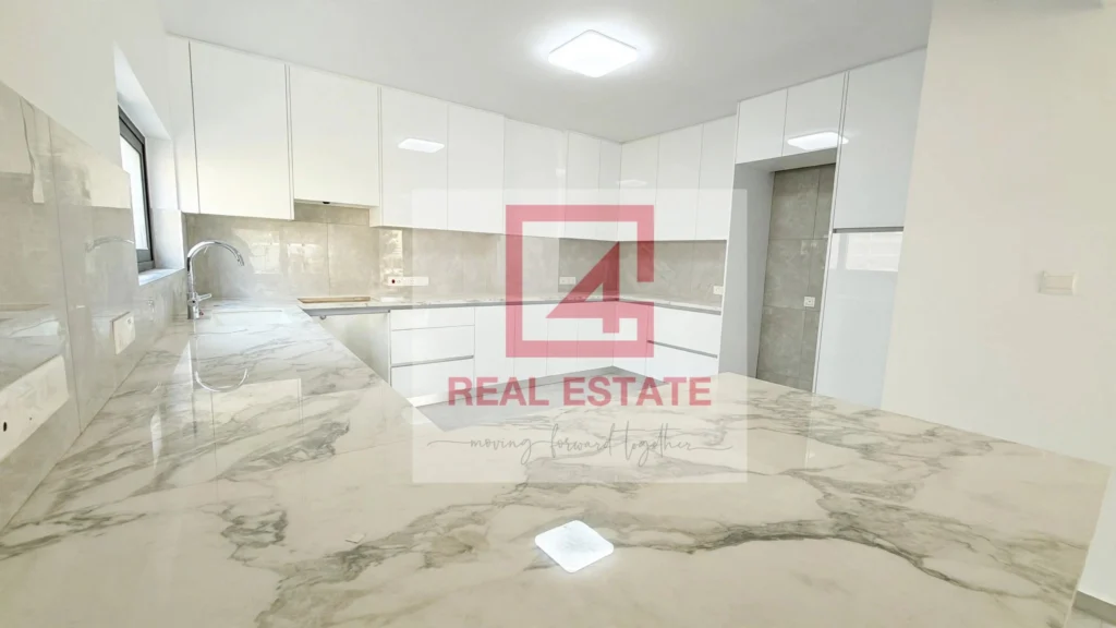 3 Bedroom Apartment for Rent in Germasogeia – Tourist Area, Limassol District