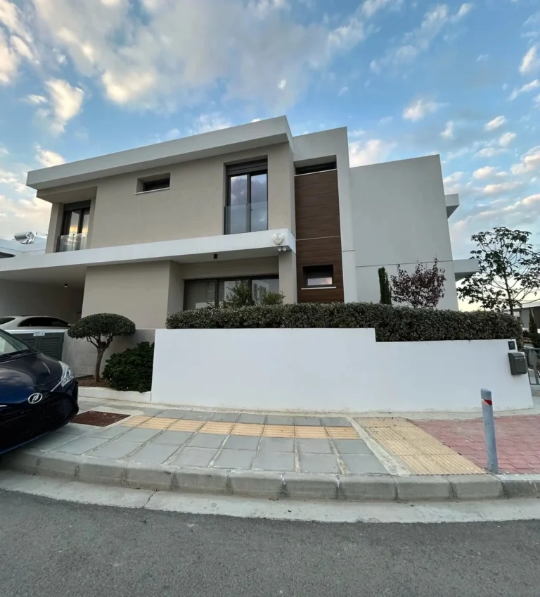 Cheap Houses and Villas for Sale Nicosia up to 900000 euro