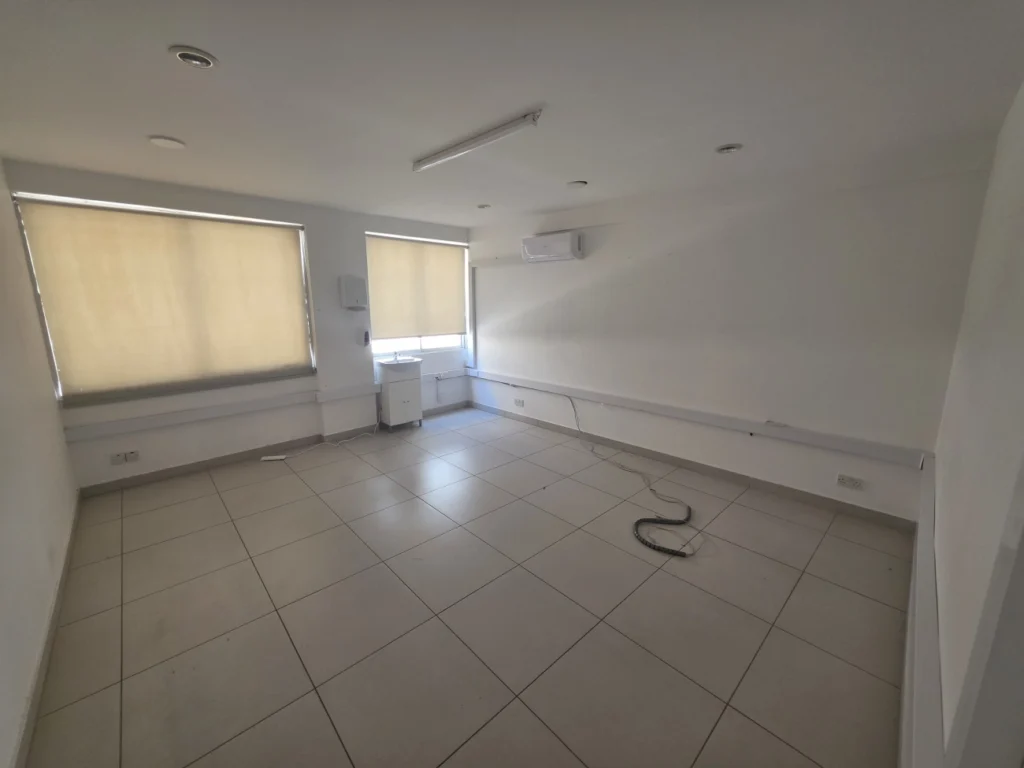 750m² Building for Rent in Strovolos – Dasoupolis, Nicosia District