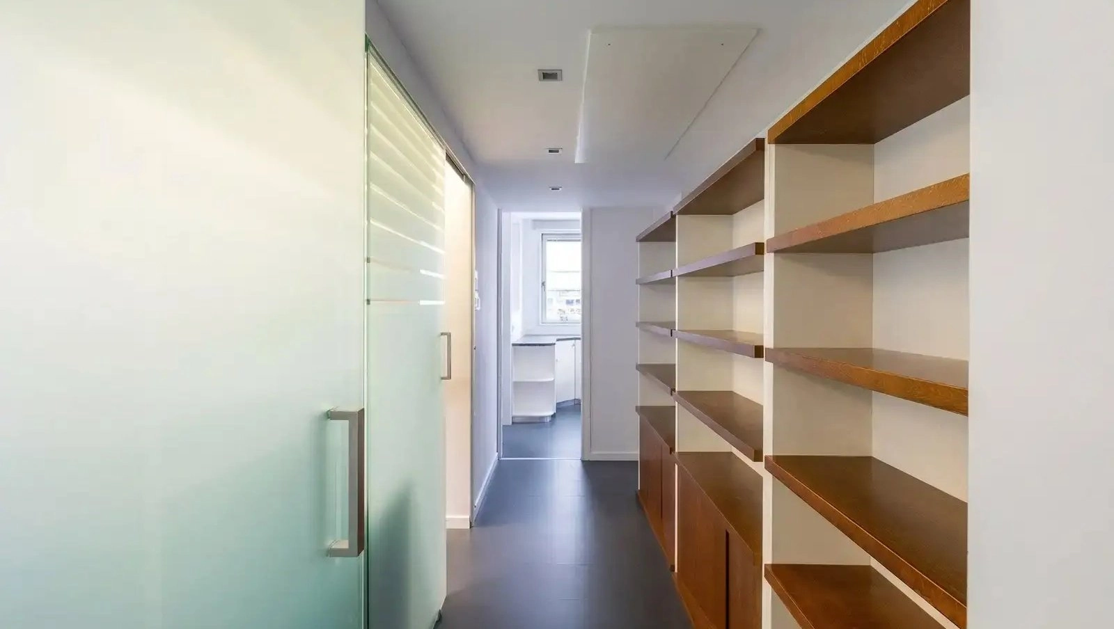 140m² Office for Sale in Larnaca – Agios Nikolaos, Limassol District