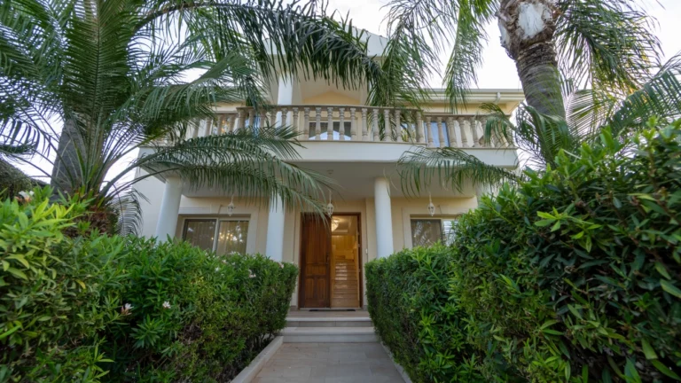 4 Bedroom House for Sale in Pyrgos Lemesou, Limassol District