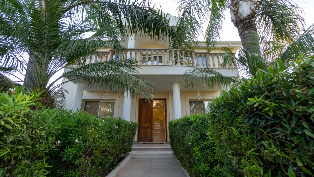 4 Bedroom House for Sale in Pyrgos Lemesou, Limassol District